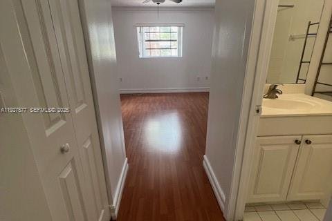 Touwnhouse à vendre à Miami, Floride: 2 chambres, 112.41 m2 № 1986722 - photo 11