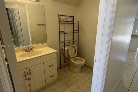 Touwnhouse à vendre à Miami, Floride: 2 chambres, 112.41 m2 № 1986722 - photo 6