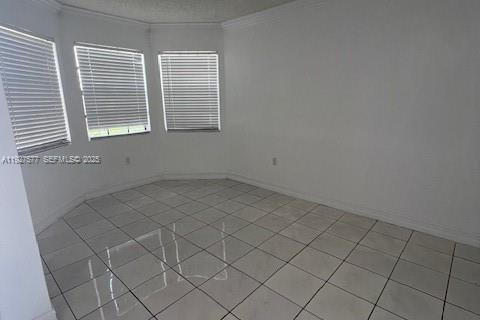 Touwnhouse à vendre à Miami, Floride: 2 chambres, 112.41 m2 № 1986722 - photo 3