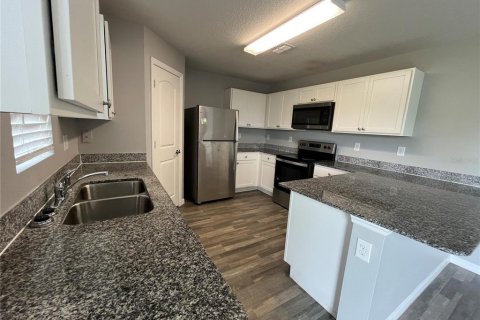 Casa en alquiler en Kissimmee, Florida, 4 dormitorios, 148.92 m2 № 1829990 - foto 4