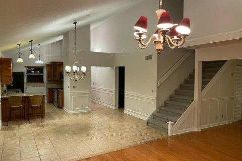 Touwnhouse à louer à Jupiter, Floride: 4 chambres, 189.99 m2 № 2243367 - photo 5
