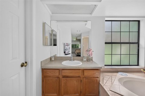 Casa en venta en Apopka, Florida, 3 dormitorios, 164.25 m2 № 2351933 - foto 23