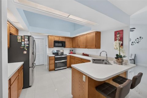 Casa en venta en Apopka, Florida, 3 dormitorios, 164.25 m2 № 2351933 - foto 8