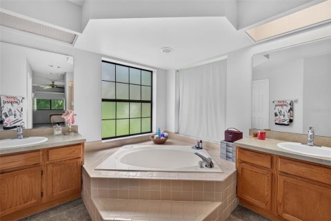 Casa en venta en Apopka, Florida, 3 dormitorios, 164.25 m2 № 2351933 - foto 22