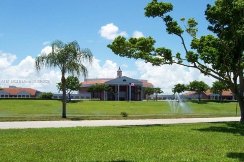Condominio en venta en Deerfield Beach, Florida, 1 dormitorio, 65.03 m2 № 1768451 - foto 28