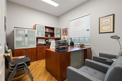 Commercial property in Lutz, Florida 278.71 sq.m. № 1521805 - photo 21