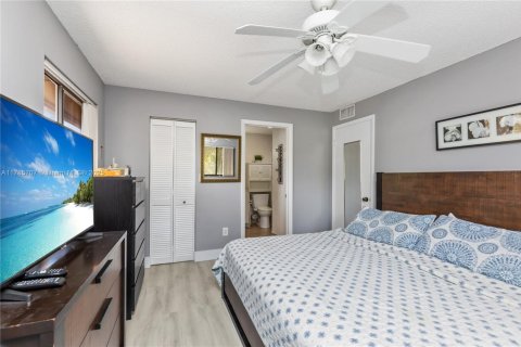 Condominio en venta en Tamarac, Florida, 2 dormitorios, 76.83 m2 № 1874611 - foto 18