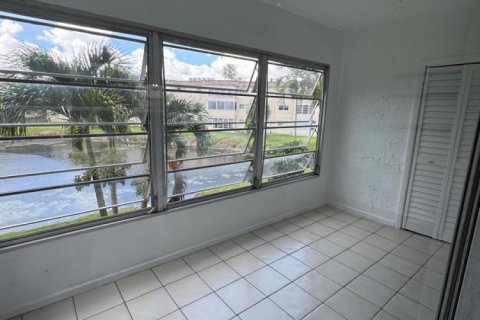 Copropriété à louer à Palm Springs, Floride: 1 chambre, 72 m2 № 2352538 - photo 18