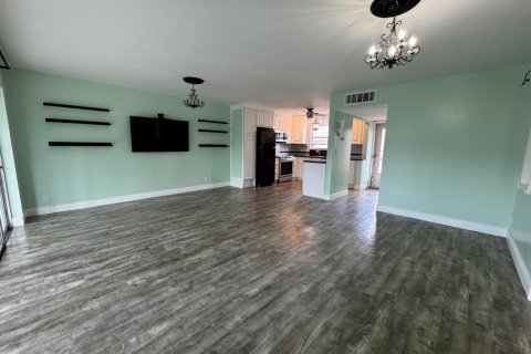 Copropriété à louer à Palm Springs, Floride: 1 chambre, 72 m2 № 2352538 - photo 7