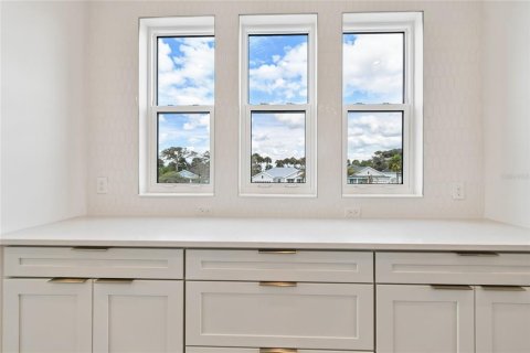 Townhouse in New Smyrna Beach, Florida 3 bedrooms, 213.12 sq.m. № 2239741 - photo 4