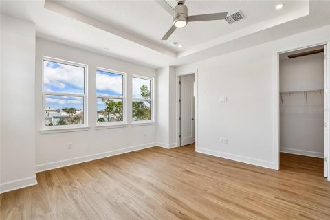 Townhouse in New Smyrna Beach, Florida 3 bedrooms, 213.12 sq.m. № 2239741 - photo 10