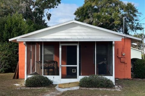 House in Eustis, Florida 2 bedrooms, 100.33 sq.m. № 2284611