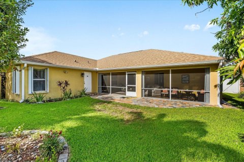House in Port St. Lucie, Florida 3 bedrooms, 202.99 sq.m. № 2311746 - photo 20