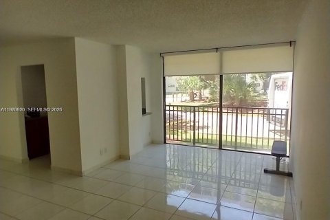 Condominio en venta en Sunny Isles Beach, Florida, 1 dormitorio, 71.26 m2 № 2032711 - foto 4