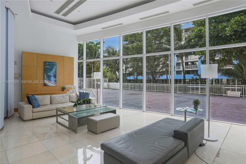Copropriété à louer à Miami, Floride: 1 chambre, 73.49 m2 № 2047635 - photo 23