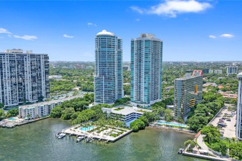 Copropriété à louer à Miami, Floride: 1 chambre, 73.49 m2 № 2047635 - photo 16