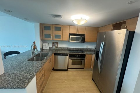 Copropriété à louer à Miami, Floride: 1 chambre, 73.49 m2 № 2047635 - photo 3