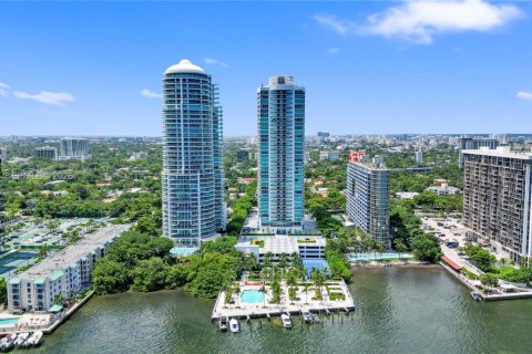 Copropriété à louer à Miami, Floride: 1 chambre, 73.49 m2 № 2047635 - photo 12