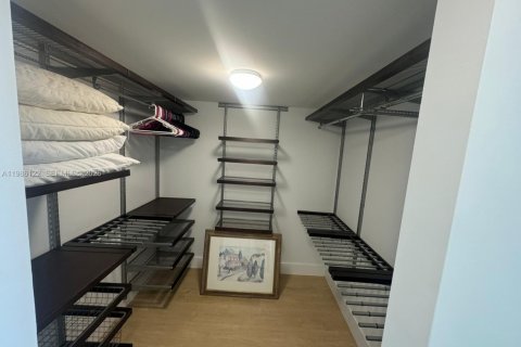 Copropriété à louer à Miami, Floride: 1 chambre, 73.49 m2 № 2047635 - photo 6