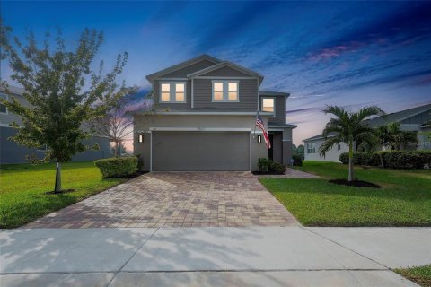 House in Parrish, Florida 3 bedrooms, 222.13 sq.m. № 2216200 - photo 2