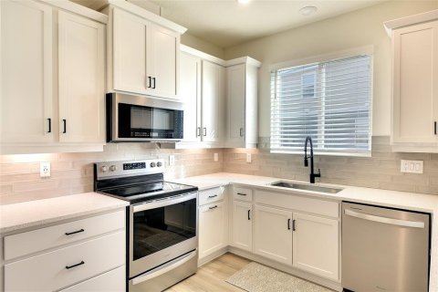 House in Parrish, Florida 3 bedrooms, 222.13 sq.m. № 2216200 - photo 16