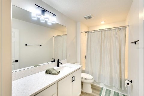 House in Parrish, Florida 3 bedrooms, 222.13 sq.m. № 2216200 - photo 26