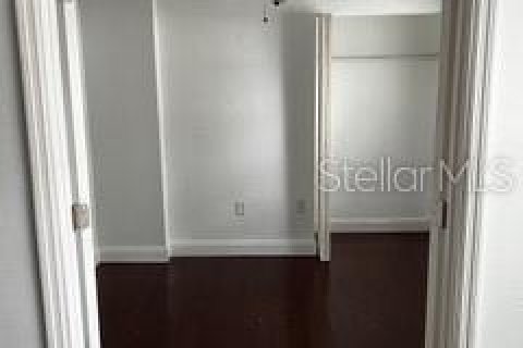 Condo in Orlando, Florida, 2 bedrooms  № 1737189 - photo 13