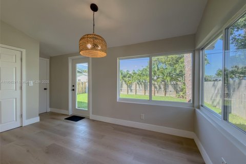 Villa ou maison à vendre à Fort Lauderdale, Floride: 4 chambres, 169.18 m2 № 1964577 - photo 2