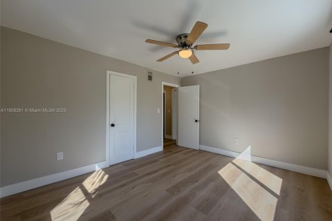 Villa ou maison à vendre à Fort Lauderdale, Floride: 4 chambres, 169.18 m2 № 1964577 - photo 19