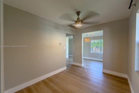 Villa ou maison à vendre à Fort Lauderdale, Floride: 4 chambres, 169.18 m2 № 1964577 - photo 8