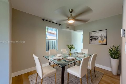 Villa ou maison à vendre à Fort Lauderdale, Floride: 4 chambres, 169.18 m2 № 1964577 - photo 5