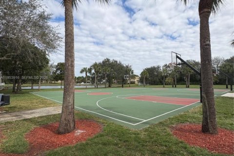 Condominio en alquiler en Miramar, Florida, 3 dormitorios № 2009936 - foto 14