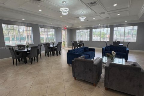 Condominio en alquiler en Miramar, Florida, 3 dormitorios № 2009936 - foto 15