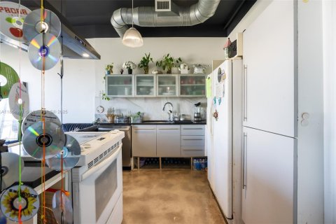 Copropriété à vendre à Miami, Floride: 2 chambres, 92.34 m2 № 1957685 - photo 3