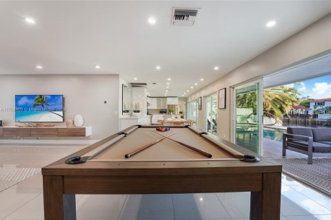 Casa en alquiler en Fort Lauderdale, Florida, 3 dormitorios, 161.19 m2 № 1860346 - foto 14