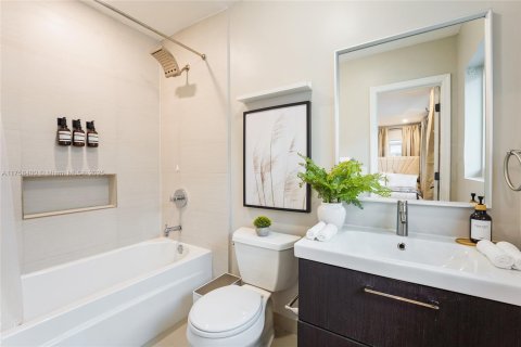 Casa en alquiler en Fort Lauderdale, Florida, 3 dormitorios, 161.19 m2 № 1860346 - foto 11