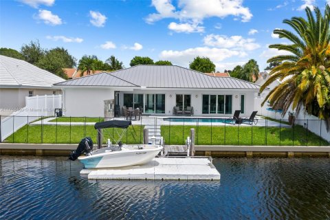 Casa en alquiler en Fort Lauderdale, Florida, 3 dormitorios, 161.19 m2 № 1860346 - foto 5