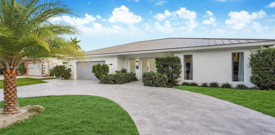 Casa en Fort Lauderdale, Florida 3 dormitorios, 161.19 m2 № 1860346