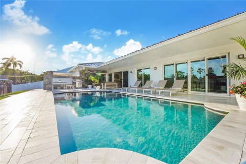 Casa en alquiler en Fort Lauderdale, Florida, 3 dormitorios, 161.19 m2 № 1860346 - foto 15