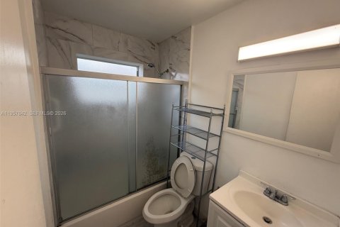 Villa ou maison à louer à Hallandale Beach, Floride: 1 chambre, 55.18 m2 № 2011681 - photo 8