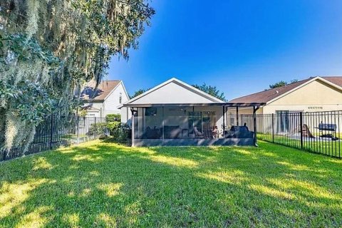 Casa en alquiler en Fish Hawk, Florida, 3 dormitorios, 117.89 m2 № 2093423 - foto 11