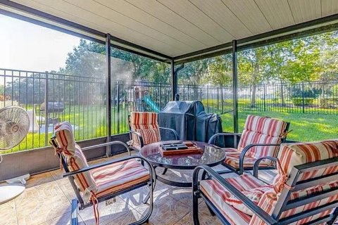 Casa en alquiler en Fish Hawk, Florida, 3 dormitorios, 117.89 m2 № 2093423 - foto 10