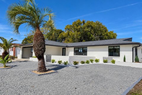 Villa ou maison à vendre à New Port Richey, Floride: 3 chambres, 162.58 m2 № 2412656 - photo 2