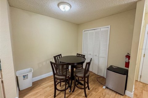 Condo in Gainesville, Florida, 2 bedrooms  № 1725136 - photo 8