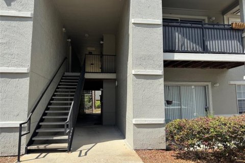 Condo in Gainesville, Florida, 2 bedrooms  № 1725136 - photo 2