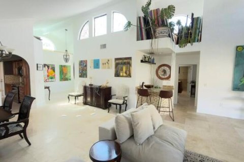 House in Deerfield Beach, Florida 3 bedrooms, 230.21 sq.m. № 2088294 - photo 20