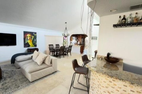 House in Deerfield Beach, Florida 3 bedrooms, 230.21 sq.m. № 2088294 - photo 22
