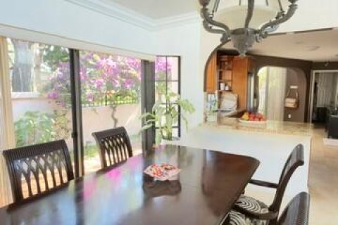 House in Deerfield Beach, Florida 3 bedrooms, 230.21 sq.m. № 2088294 - photo 25