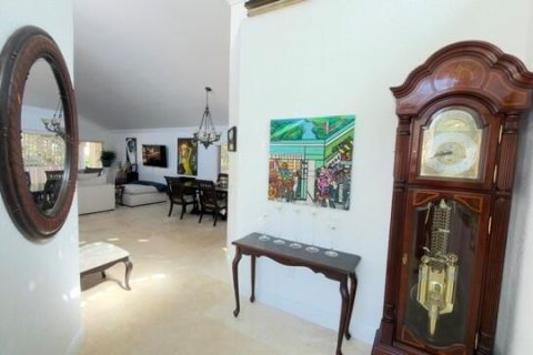 House in Deerfield Beach, Florida 3 bedrooms, 230.21 sq.m. № 2088294 - photo 5
