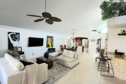 House in Deerfield Beach, Florida 3 bedrooms, 230.21 sq.m. № 2088294 - photo 23